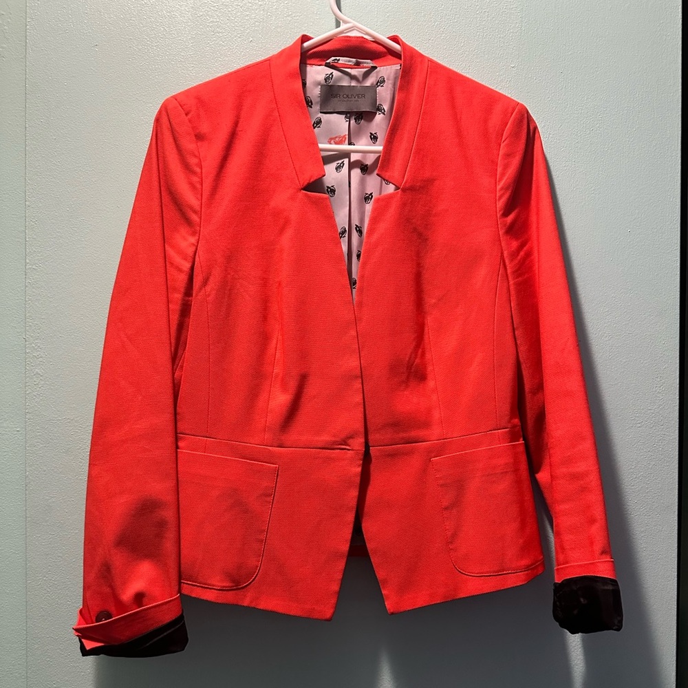 Red Orange Women’s Blazer One Button Double Pocket Black and White Lining Size 8